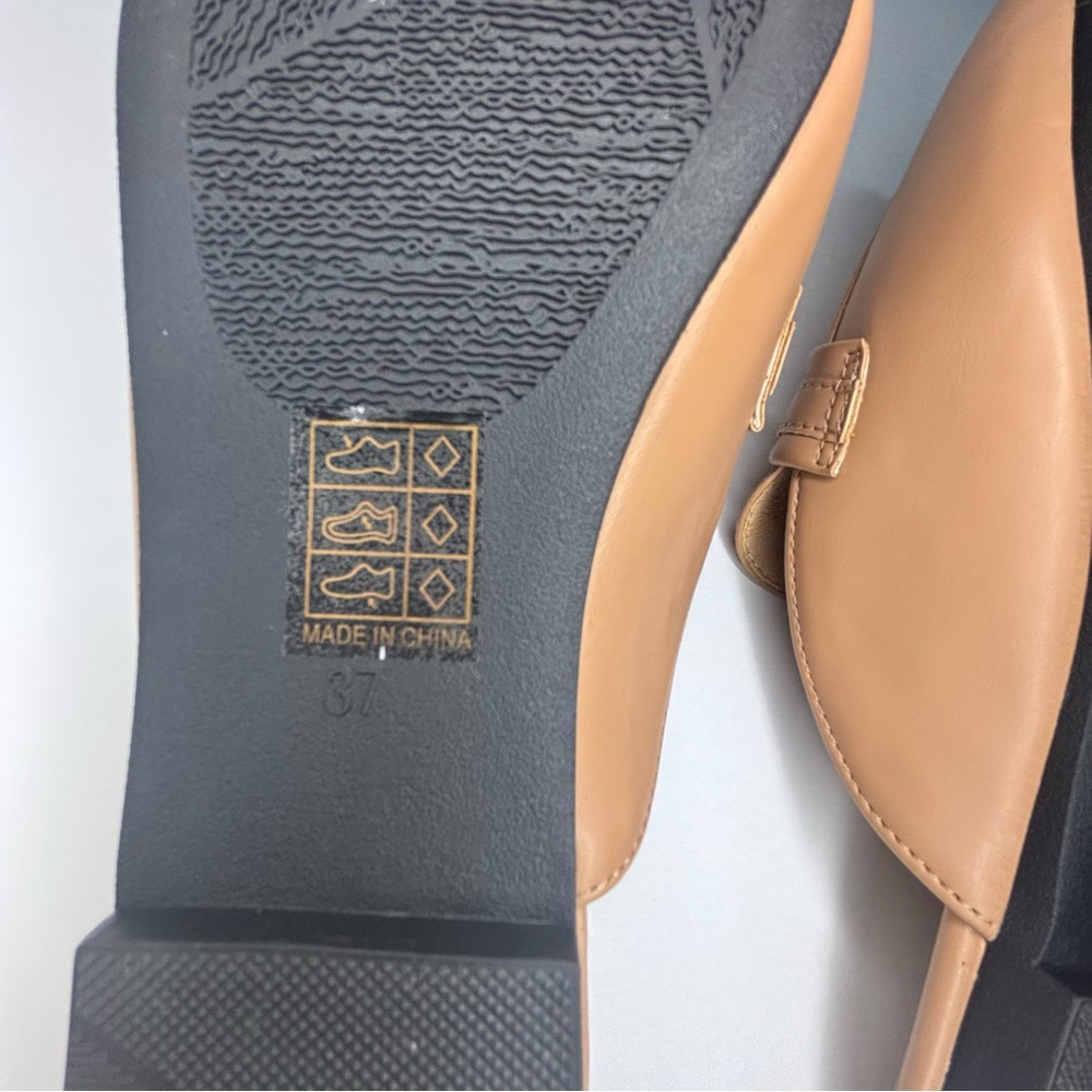 SHEIN Tan Loafers with Gold Buckle - Picture 4 of 4